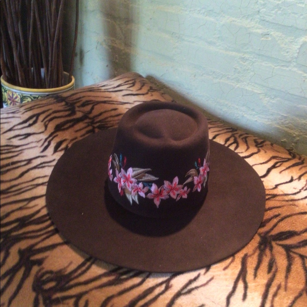 SALE ! RARE 2xHOST PICKS !💕♥️💕NEW! WyethxFrida wool embroidered boater  hat - Picture 3 of 8